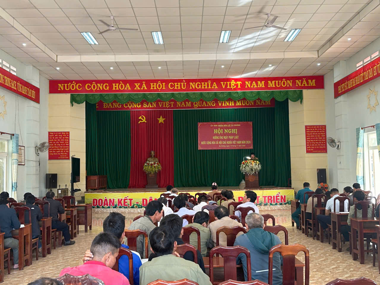 Hội trường